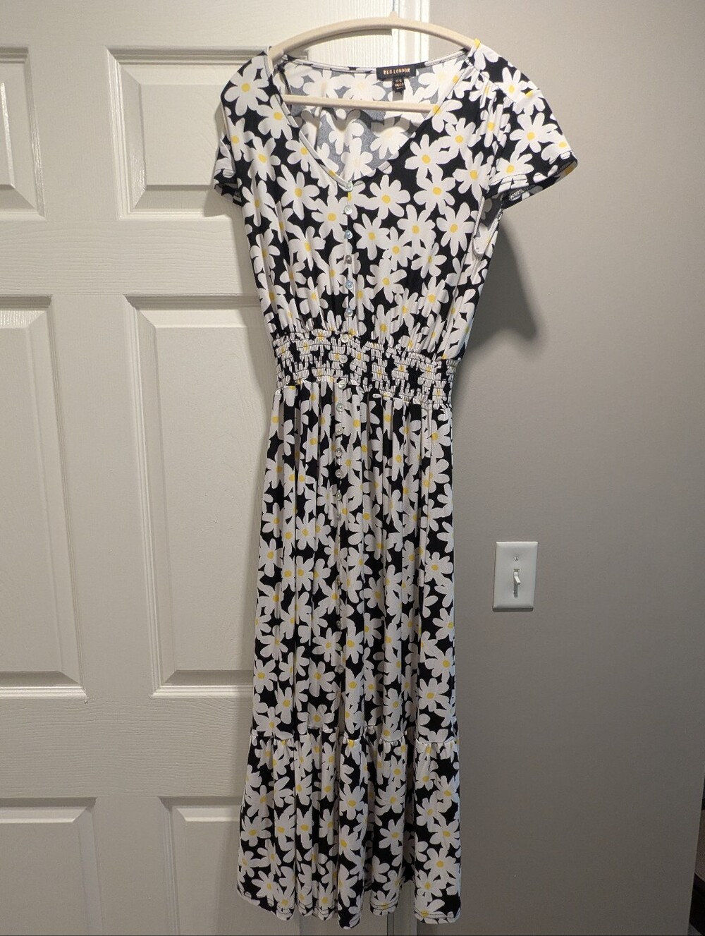 QED London Cottagecore 90s Midi Dress with Daisy Print